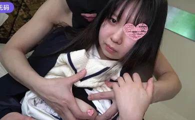 【素人特摄】FC2-2972795 合計3作品！怒涛の200分！！ R4卒業生の色白スレンダー美は剛毛未処理マン-cd2